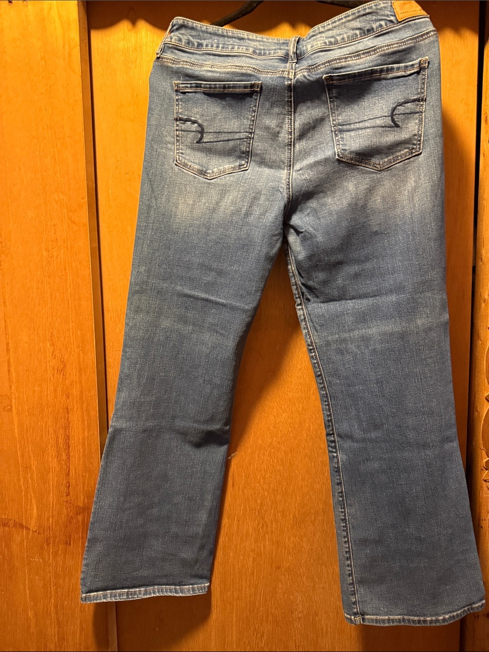 American Eagle Outfitters Light-Mid Blue Flare Jeans super stretch